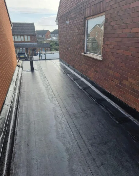 Flat roof installation